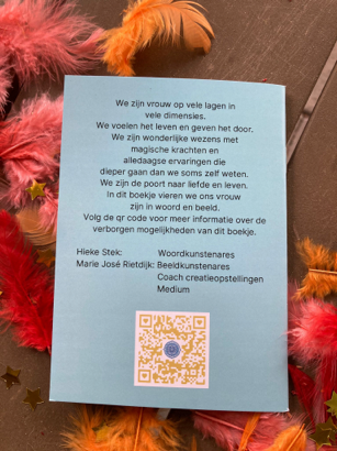 Godinnenboekje: Vrouw zijn